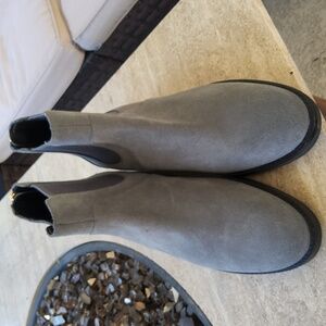 Cole Haan Gray Suede Ladies Boots size 8 M